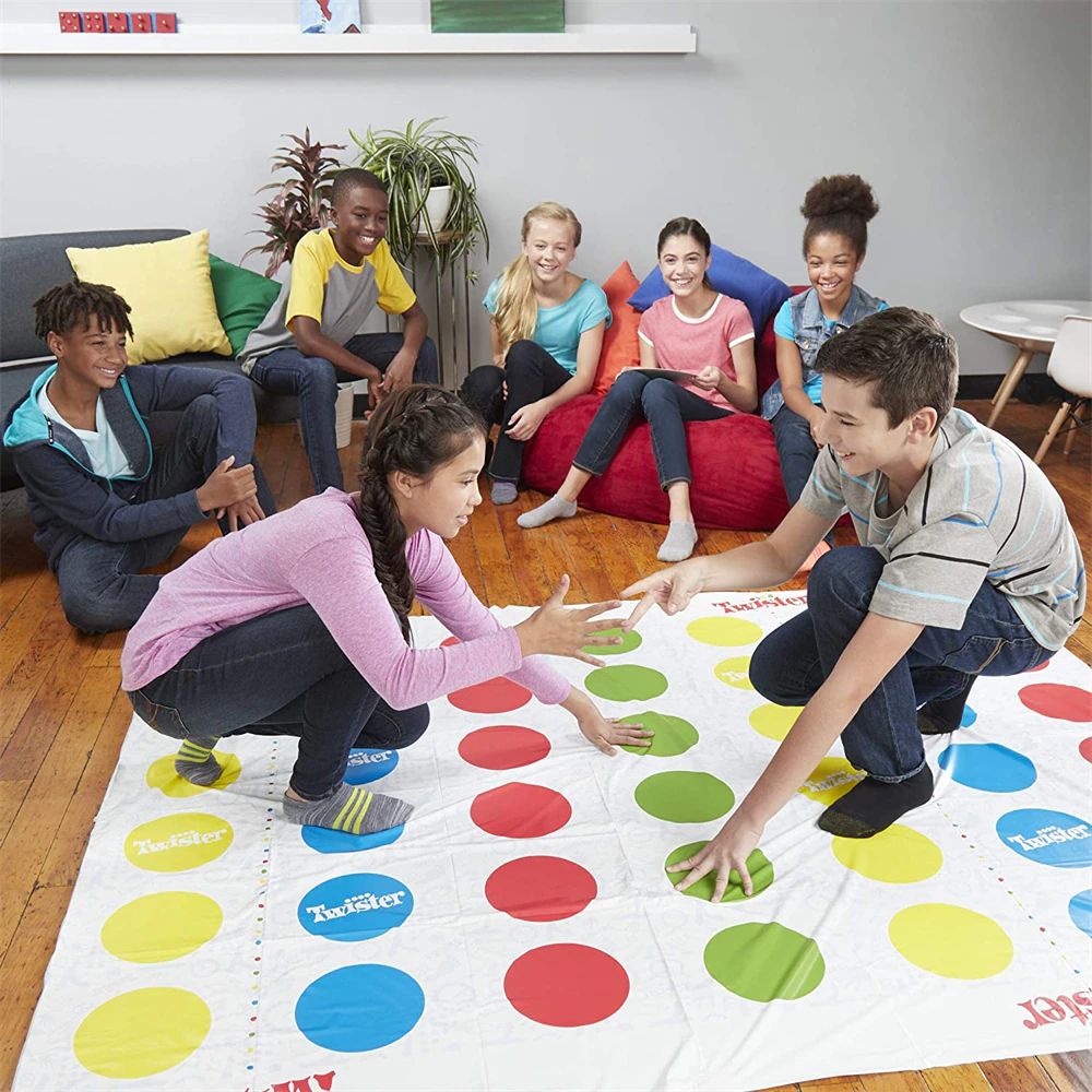 Joc Interactiv Twister, Dezvolta Echilibrul si Coordonarea, Ideal pentru Petreceri si Familie, Include Saltea de Joc si Ruleta, 2-4 Jucatori, Multicolor, 6 Ani+ - imagine 2